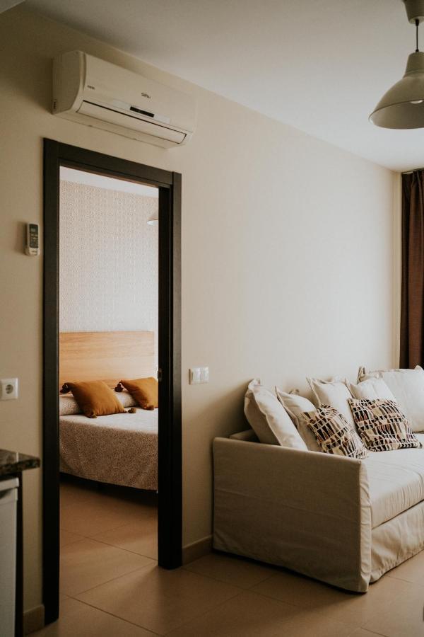 Apartamentos Poniente - Mares Torre Del Mar Eksteriør billede