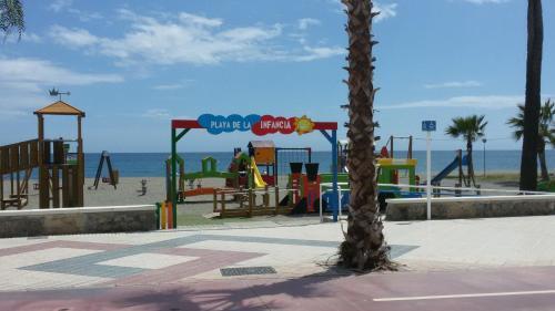 Apartamentos Poniente - Mares Torre Del Mar Eksteriør billede